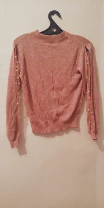 Женский кофта-1500тг , платья 2000тг