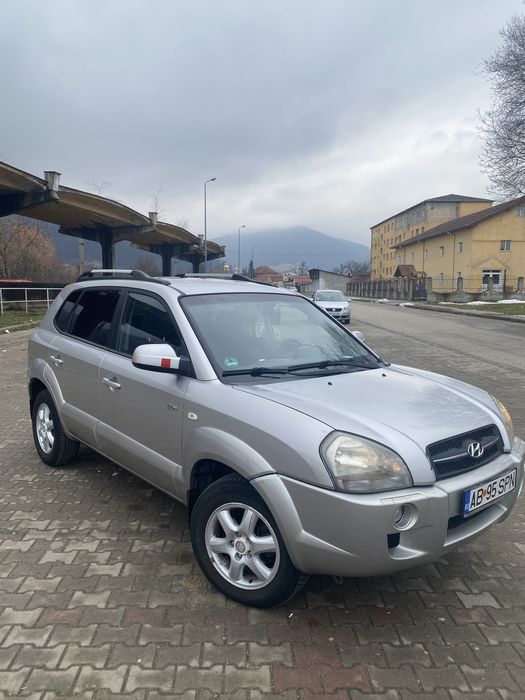 Hyundai Tucson 4x4 motor 2L 140cp diesel