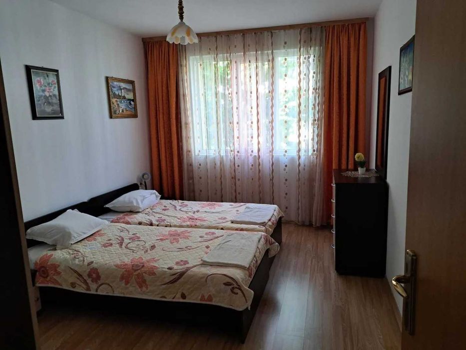 Дава се под наем Тристаен апартамент в Поморие - 90 кв.м за 498.27 € - Снимка #5