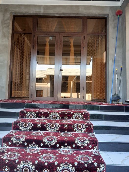 Продаются двери большие