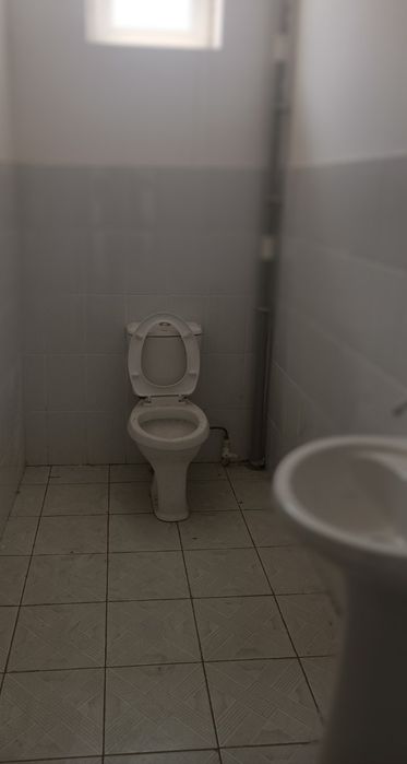 Uch xonali uy sotiladi