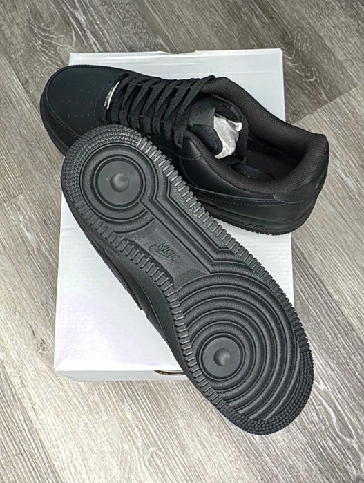 Nike Air Force 1 Triple Black 07 (36-47 номер)