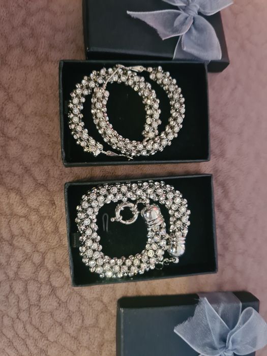 Комплект обеци и гривна, нови