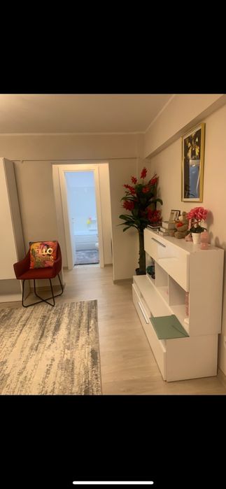 Vand apartament 3 camere/Prinaverii nr 11