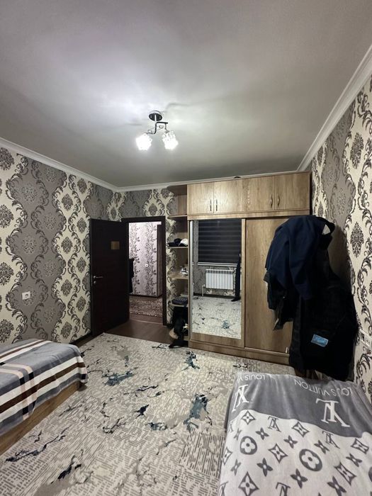 Sergeli 2 xona uy sotiladi