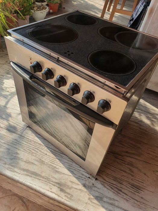 Печка за вграждане с котлони Privileg 10210