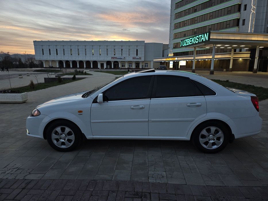 Jentra Sotiladi 3-pozitsiya Avtomat ABS Lyuk Mafon bor 2022