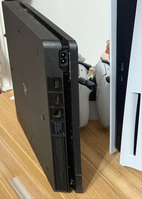 PS4 Slim 1 TB - Sony PlayStation 4