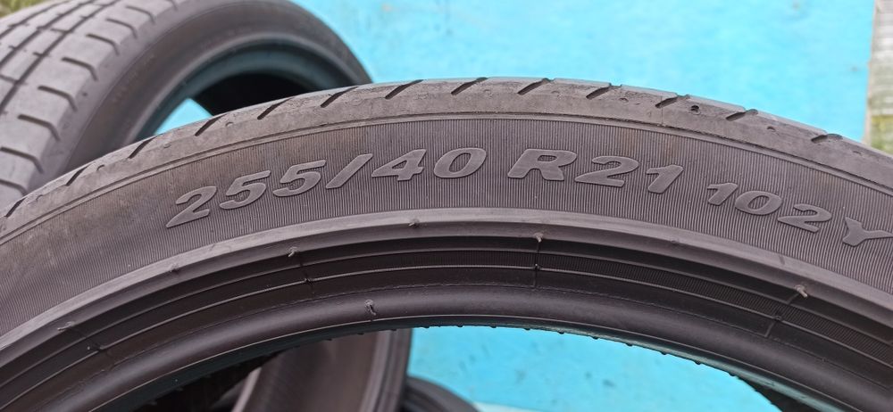 Шины 255/40 R21 Pirelli из Германии