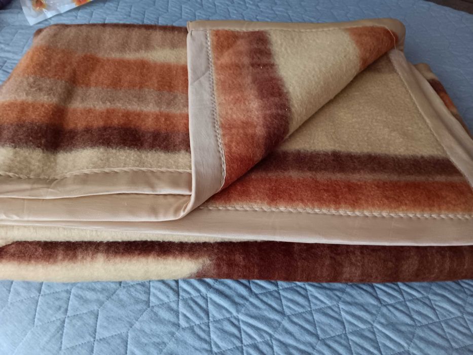 2 НОВИ памучни одеала по 25 лв.