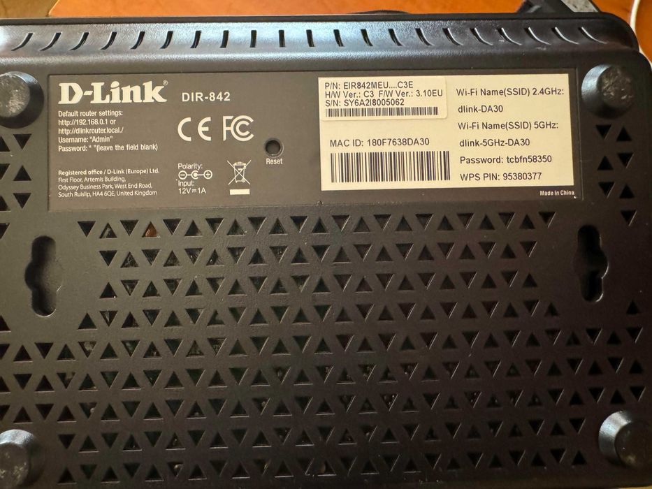 Router wireless D-Link DIR-842