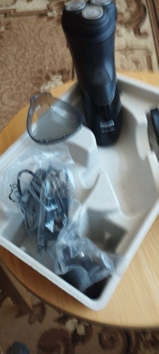 Продам электробритву