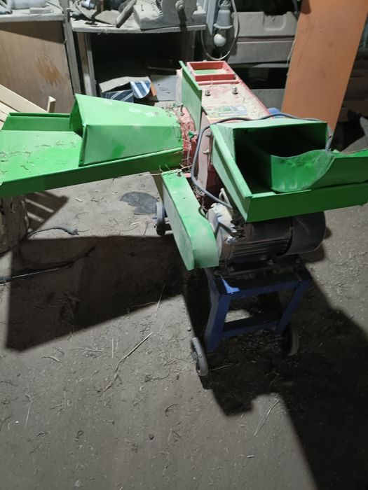 Дробилка для сена и зерна