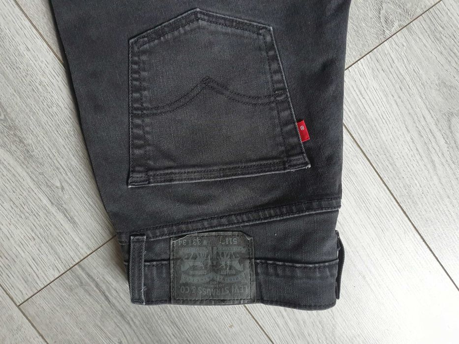 Blugi LEVI'S 511 Slim - Marime W33 L34 (Talie 88 cm)