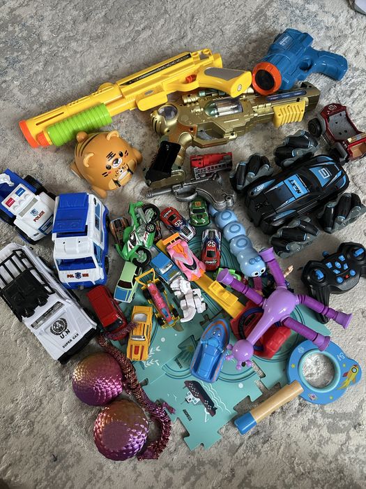 Продам детские игрушки