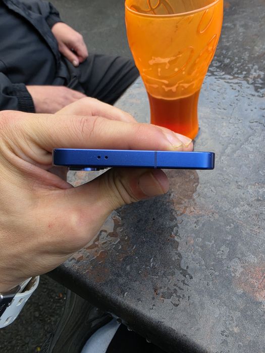 Samsung s25 impecabil întreținut de o doamna