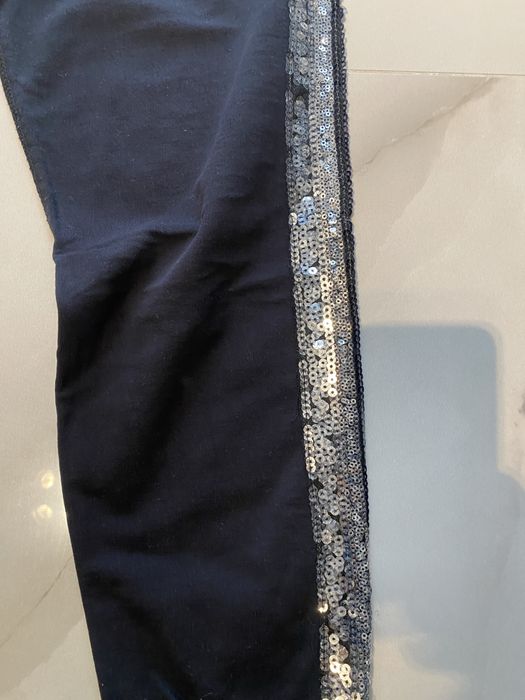 Pantaloni OVS purtati de cateva ori de culoare neagra cu paiete pe mar