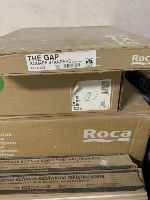 Моноблок Roca със тънка седалка