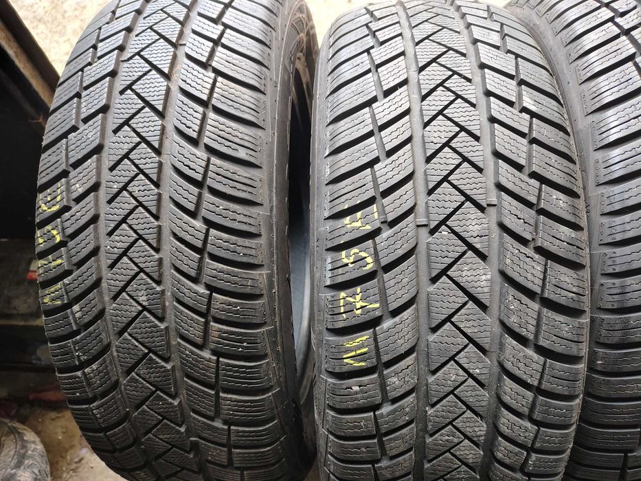 4бр.зимни гуми VREDESTEIN 235 60 18 DOT24 цена за брой