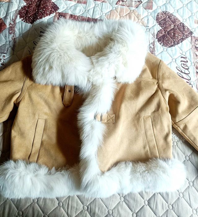 Дамско яке с естествен пух