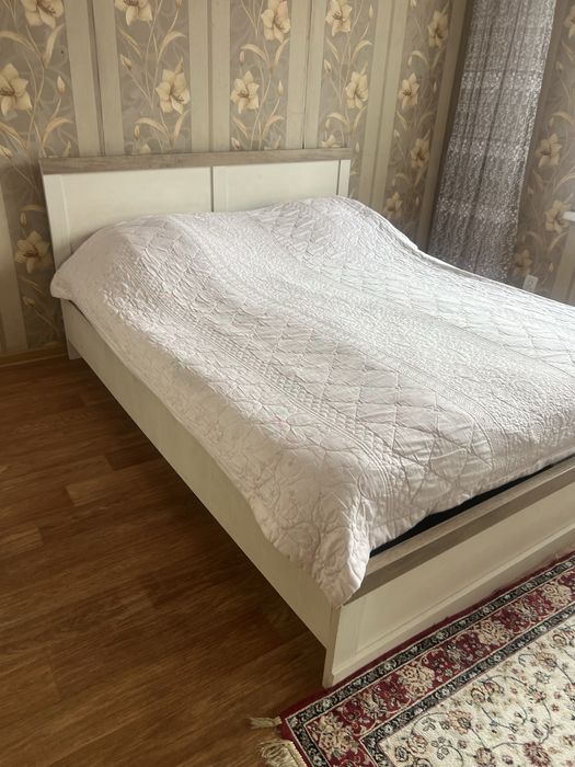 Кровать двуспальная