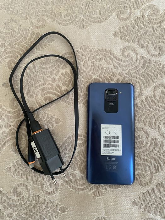 Телефон Redmi Note-9