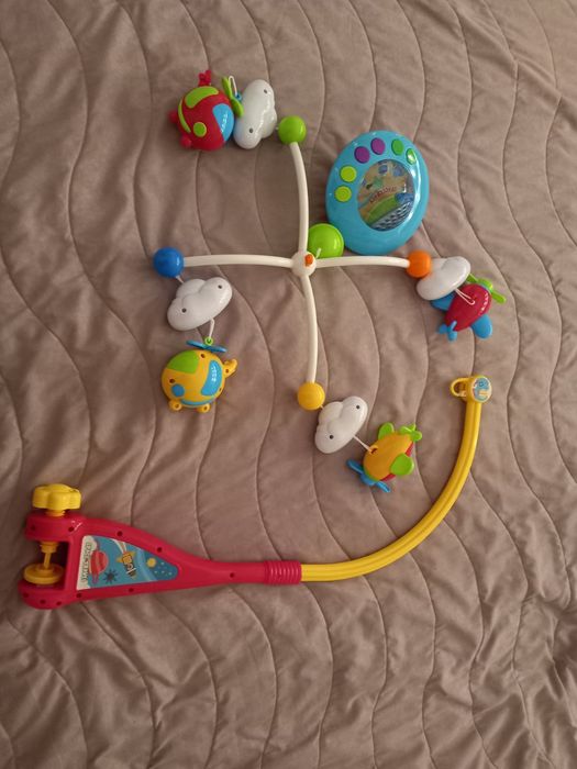 Музикална въртележка за кошара