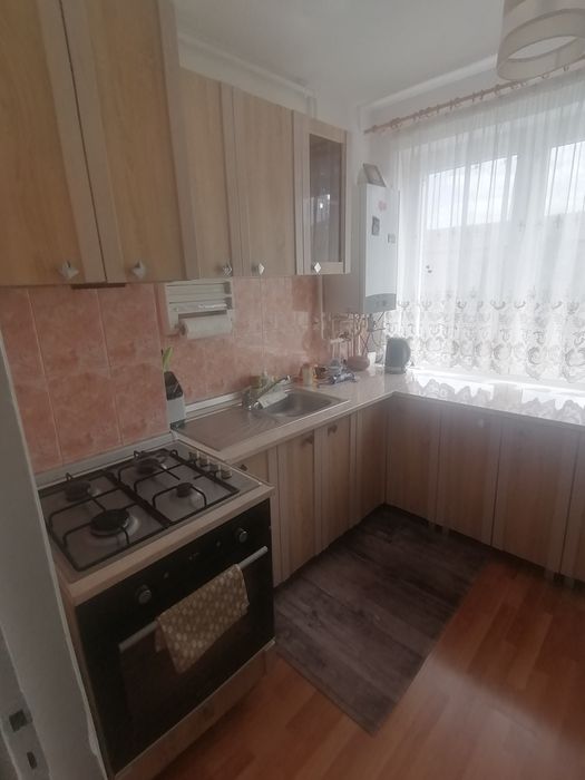 Închiriez apartament