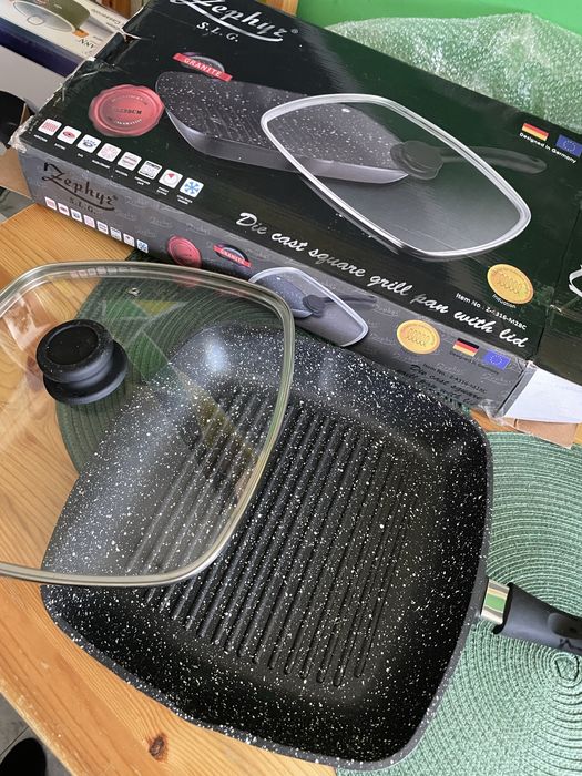 Grill zephyr cu capac