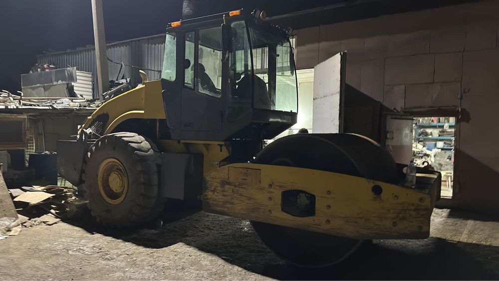 Грунтовый каток 16т