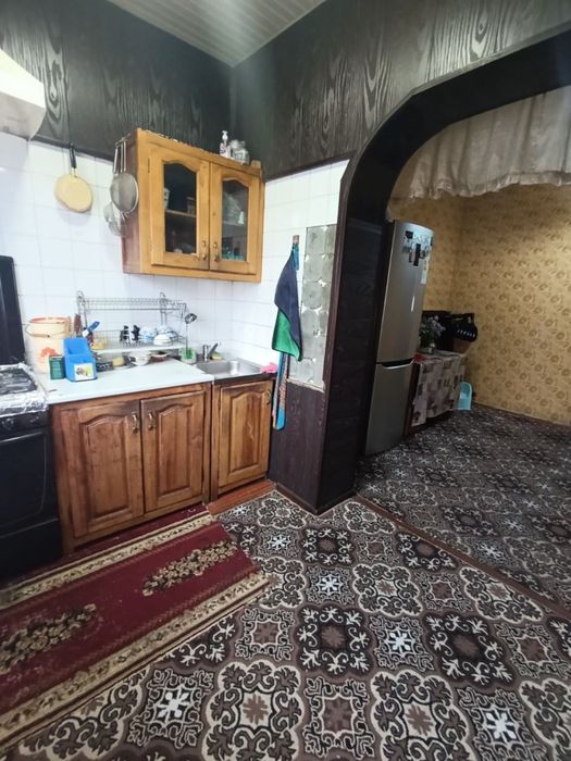 Продаю 5-и комнатную квартиру в центре района Сергели 5