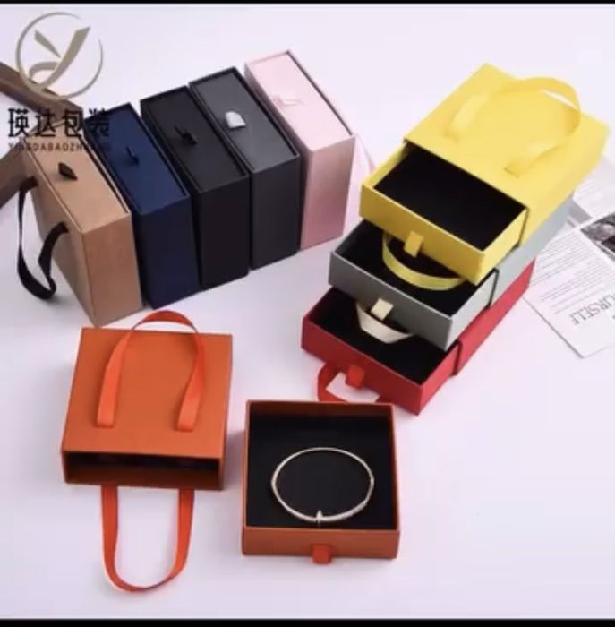 Футляр для украшений коробочки