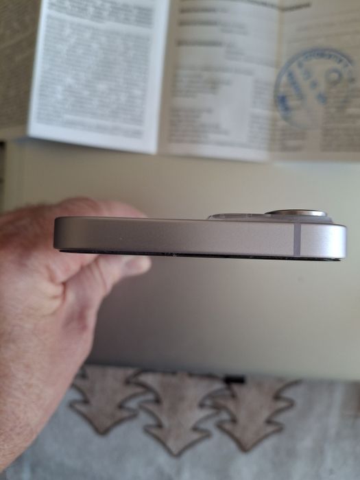 iPhone 14   512GB.  като нов без  драскотини