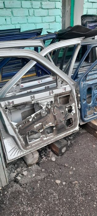 Двери Ваз2110 и с четырки