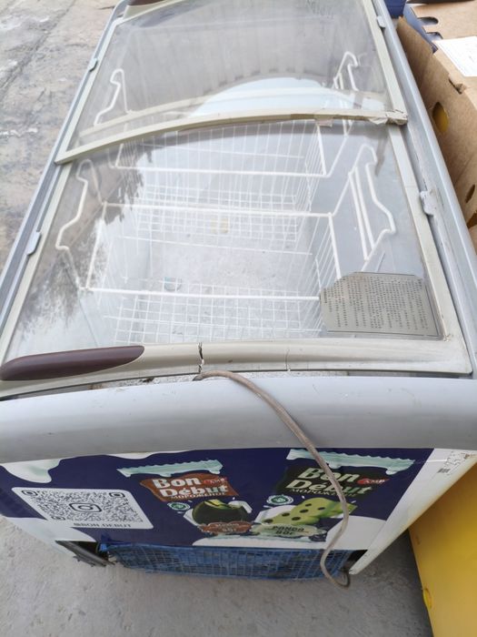 Морозильник сотилади