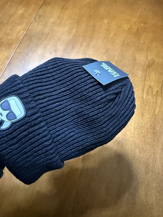 Caciula Fes Karl Lagerfeld noua/new unisex