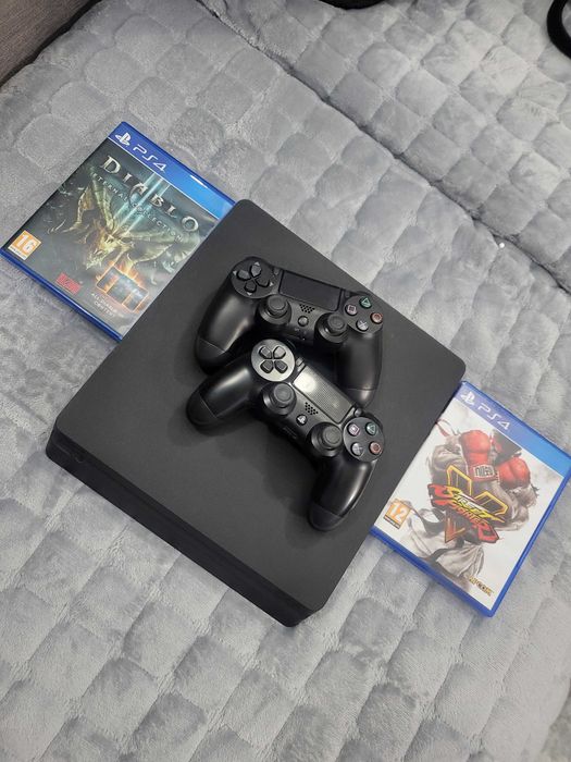 PlayStation 4 Slim
