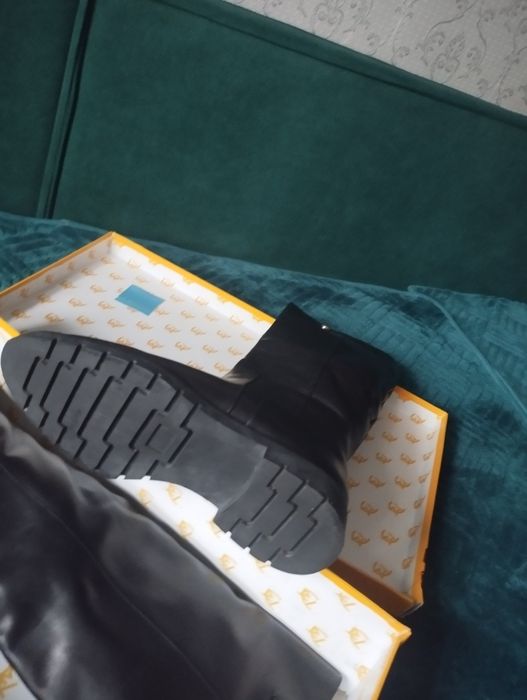 Продам сапоги женские