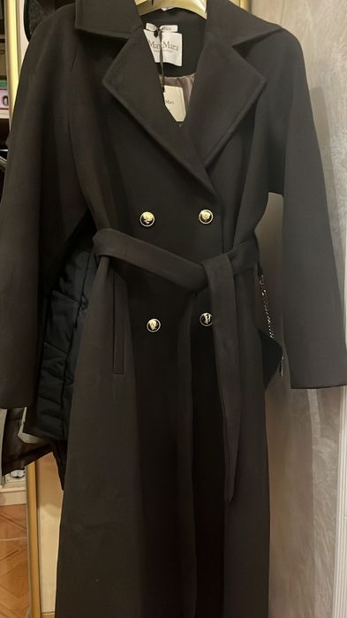 Продам пальто MaxMara новый