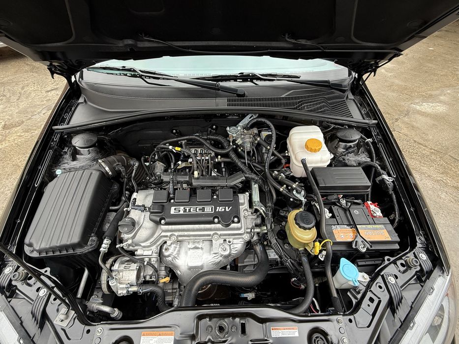 Продается черная Gentra 2023 автомат 3 позиция