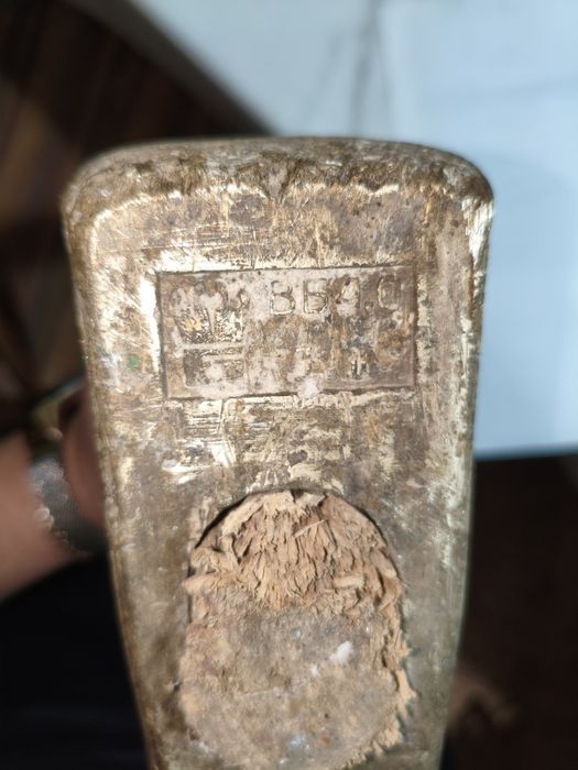 Бронзовая кувалда