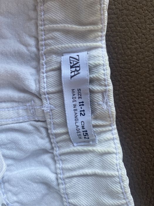 Бели къси гащи Zara