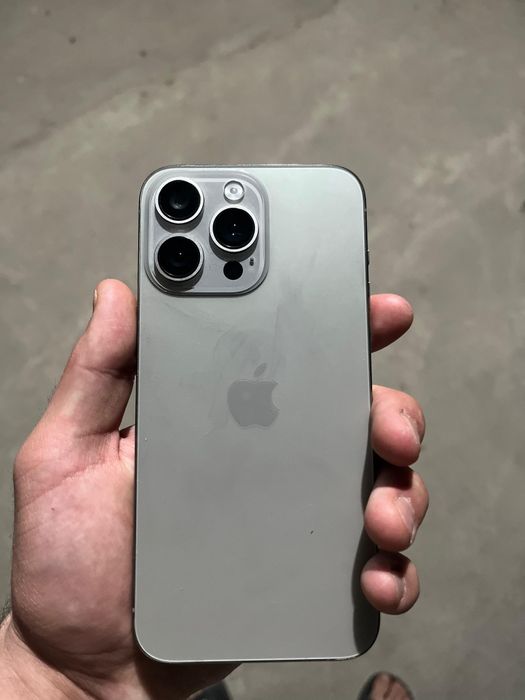 Айфон 15 про мах