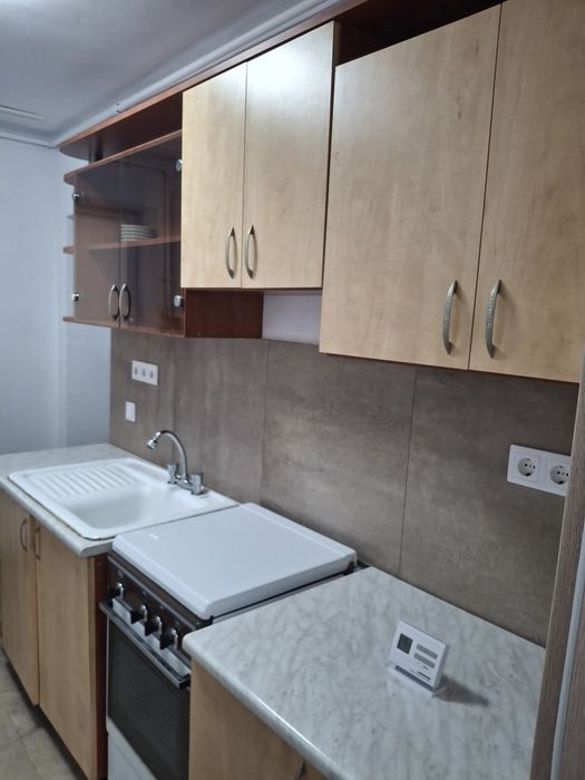 Închiriez apartament