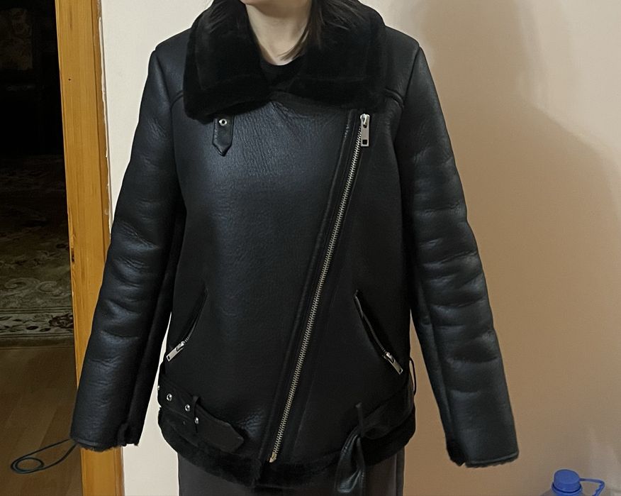 Продам зимнюю дубленку