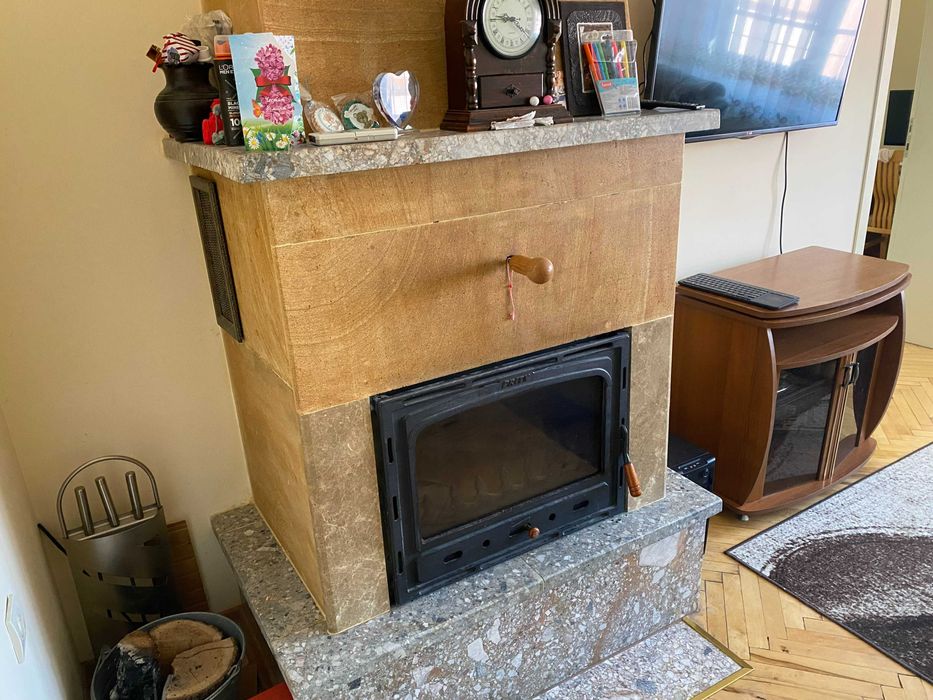 Обзаведен четиристаен ТОП център!!