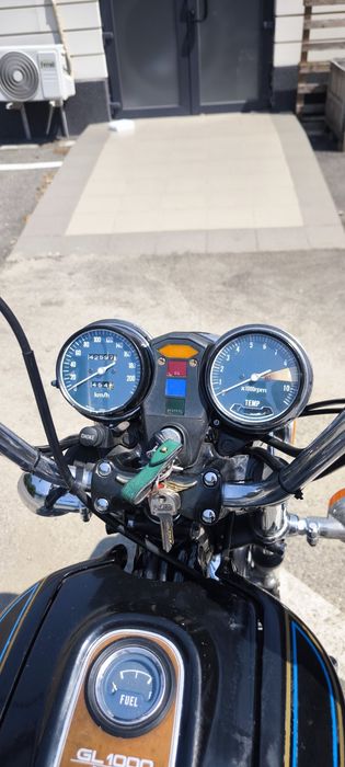 Honda goldwing gl 1000