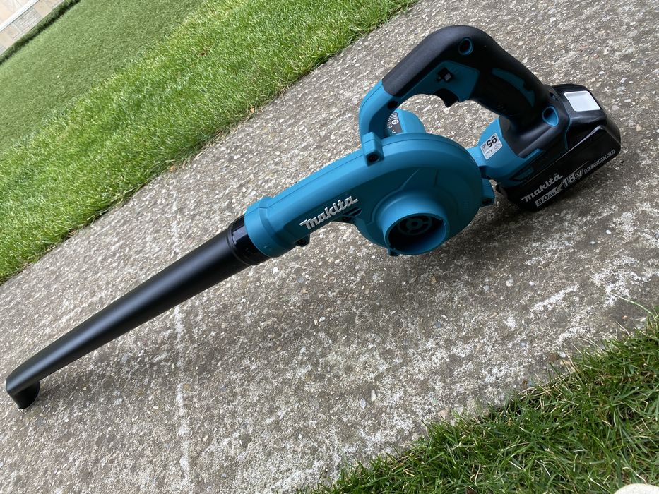 suflantă de frunze cu acumulator Makita DUB186Z LXT