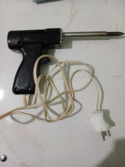 Паяльник продаётся