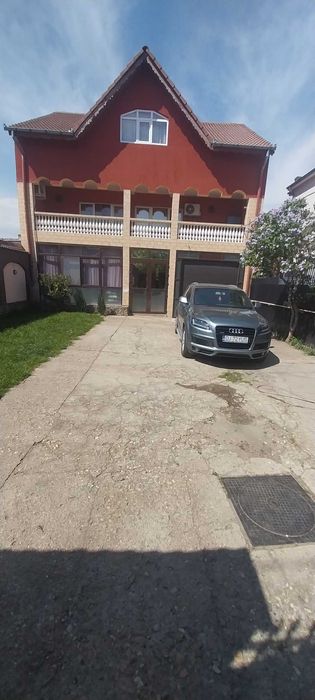 Casa cu suprafata generoasa